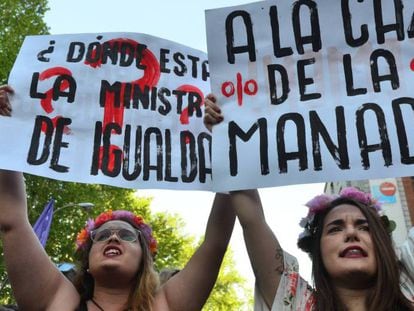 Manifestantes durante una marcha contra la sentencia de La Manada, en Madrid.