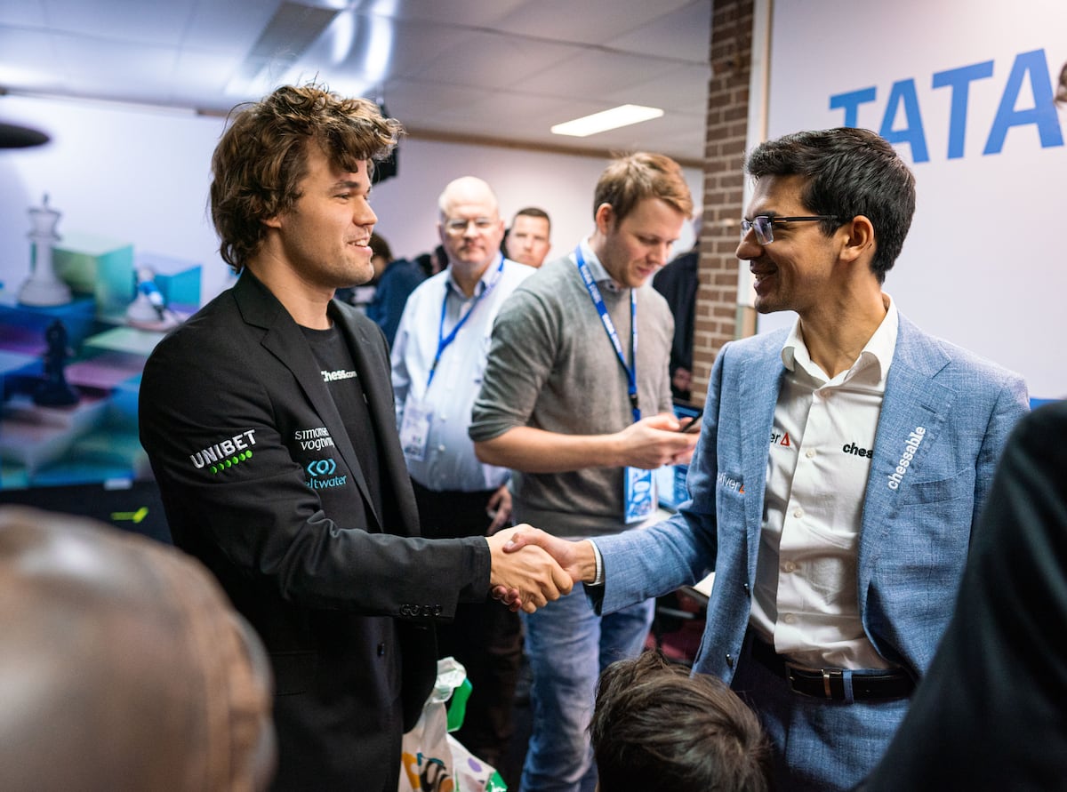 Torneo de ajedrez de Wijk aan Zee Giri triunfa porque Abdusattórov
