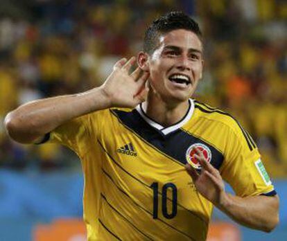 James Rodríguez celebra un gol ante Japón durante el Mundial