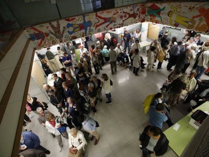 Colas para votar el 1 de octubre de 2017.