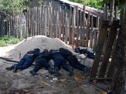 Cinco de los policías asesinados en Coyuca de Benítez (Estado de Guerrero), este 23 de octubre.