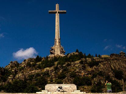 La cruz del Valle de los Caídos, en Madrid.