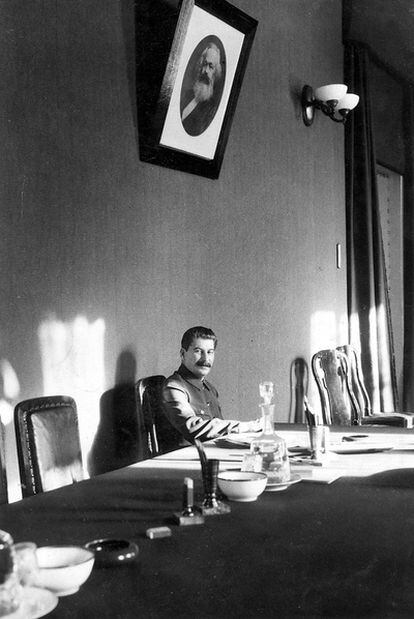 Josef Stalin (1878-1953), fotografiado el 13 de abril de 1932 por el estadounidense James Abbe (1883- 1973).