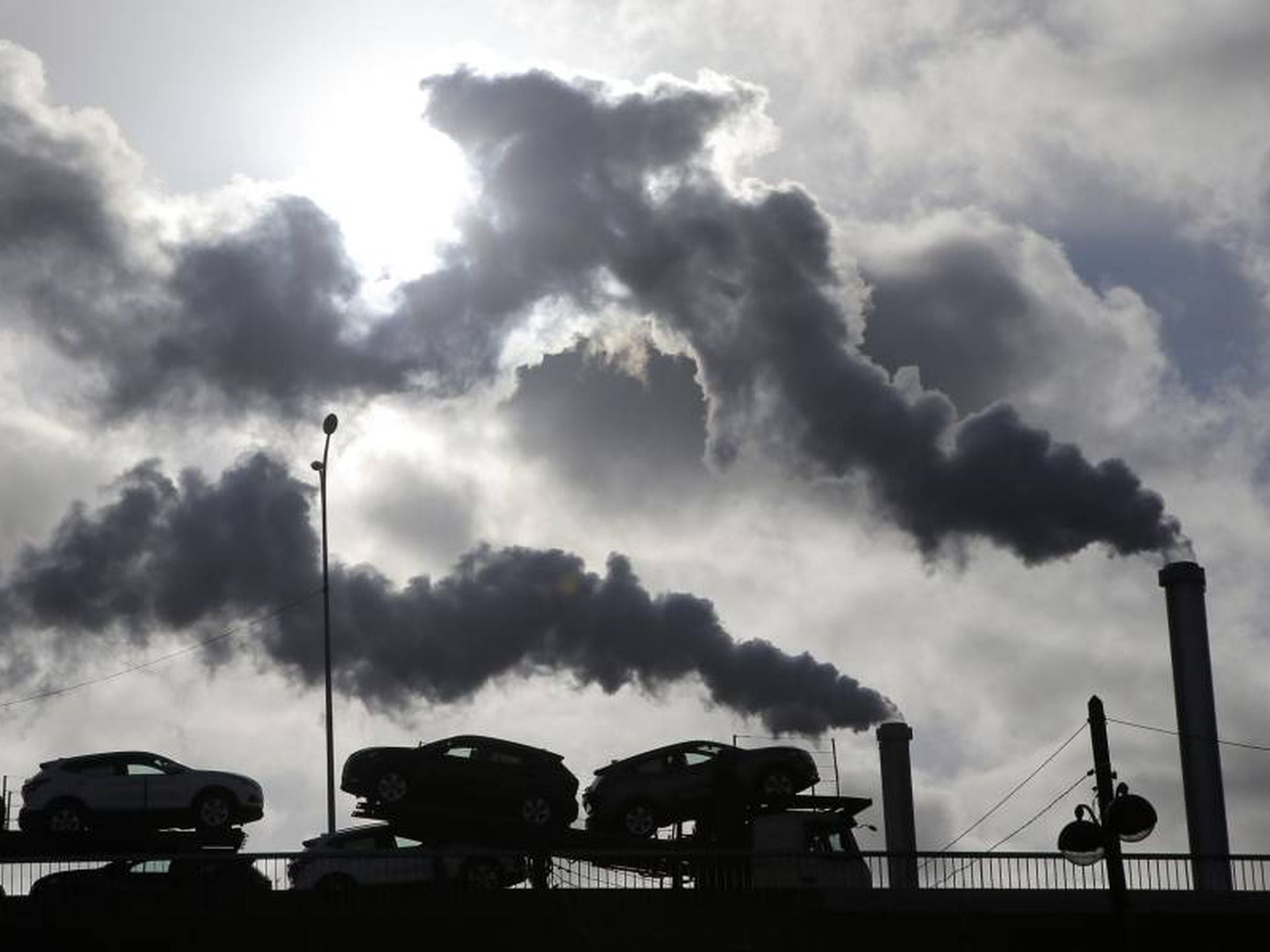 La contaminación del aire provoca al menos 379.000 muertes prematuras al  año en la UE | Clima y Medio Ambiente | EL PAÍS