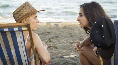 Maggie Civantos y Alba Flores en la nueva temporada de 'Vis a vis'.