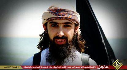 Fotograma obtenido por el grupo SITE en el que se muestra supuestamente a Abu Maryam al Firansi, suicida francés del Estado Islámico.