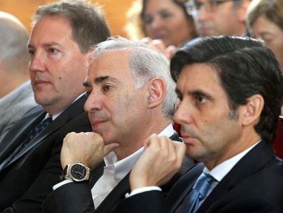 Laurent Paillassot, Antonio Coimbra y José María Álvarez-Pallete.