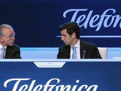 Isidro Fain&eacute; y Jos&eacute; Mar&iacute;a &Aacute;lvarez-Pallete, en la junta de accionistas de Telef&oacute;nica.  