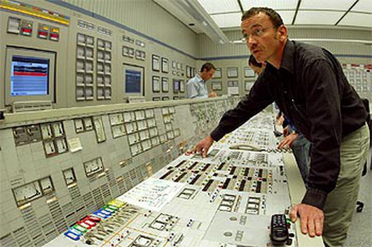 50 Anos De Centrales Nucleares En Espana
