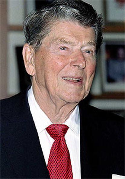 Fotografía de Ronald Reagan de julio de 1996.