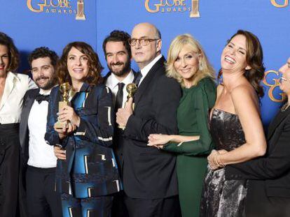 El equipo de &#039;Transparent&#039;, con sus dos Globos de Oro. 