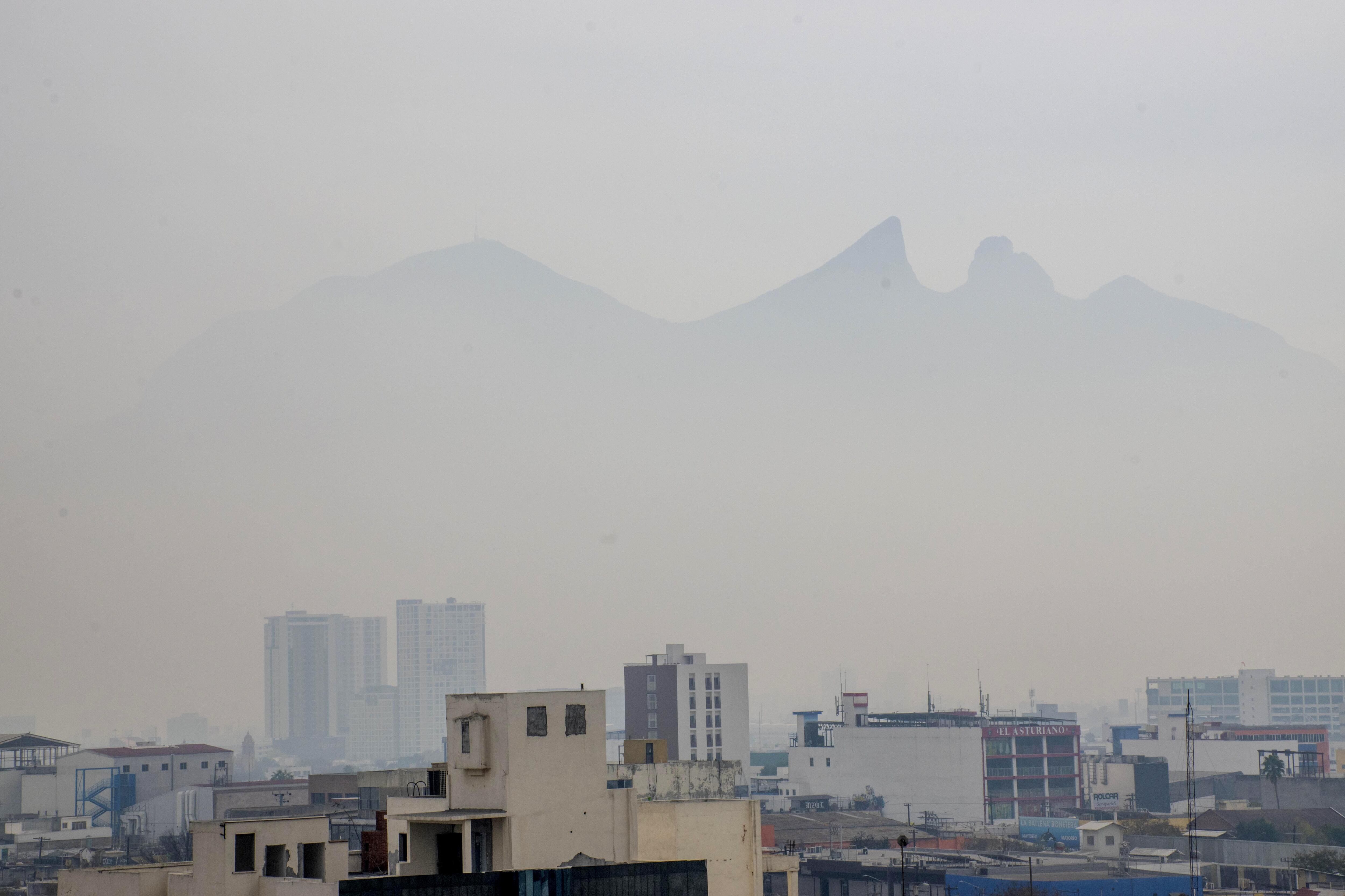 El cielo contaminado en Monterrey, el pasado 23 de enero.