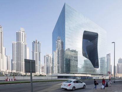 Hotel diseñado por Zaha Hadid en Dubái para la cadena Meliá.