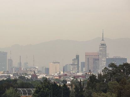 La Ciudad de México vive su segundo día consecutivo de contingencia ambiental.