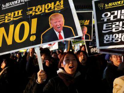 El presidente de EE UU presume del impacto de su amenaza de usar la fuerza tras reunirse con su homólogo surcoreano, Moon Jae-in y visitar a tropas