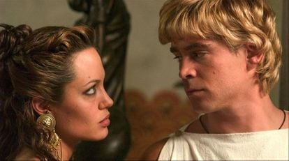 Angelina Jolie  Colin Farrell on 'Alejandro Magno'.