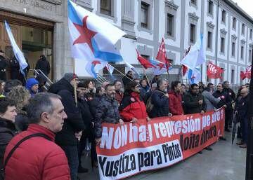 Protesta de la CIG ante la Audiencia de A Coruña, en una imagen difundida por el sindicato.