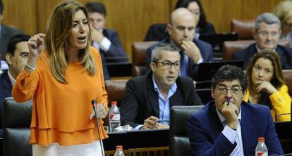 Susana D&iacute;az y Diego Valderas, este jueves en el Parlamento.