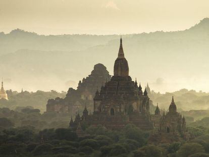Panor&aacute;mica de los templos de Bagan, en Myanmar.