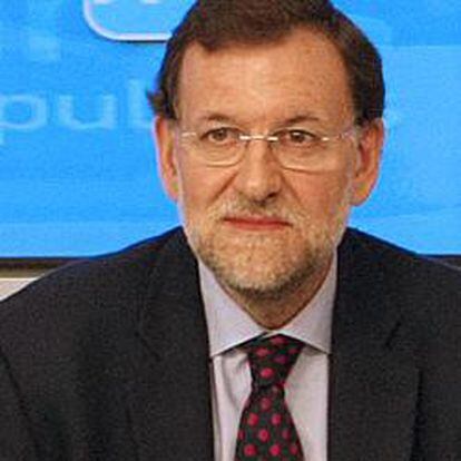 Rajoy y Cospedal en la reúnión con los "barones"