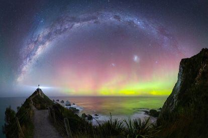 Faro de Nugget Point, Nueva Zelanda. 'Nugget Point Lighthouse Aurora'.