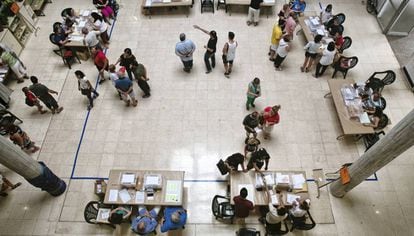 Un col·legi electoral, a Palma, durant les eleccions generals de juny 2016.