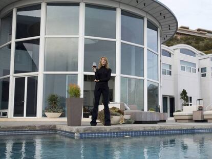 El personaje de Renata (Laura Dern) en su casa en 'Big Little Lies'.