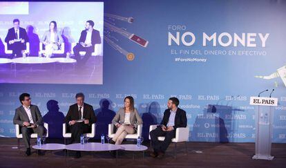 El foro 'No Money: el fin del dinero en efectivo', organizado por EL PAÍS