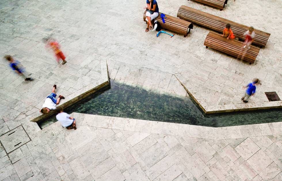 La recuperació dels canals de desguàs de l'estany al nucli històric de Banyoles, de MiAS Arquitectes.