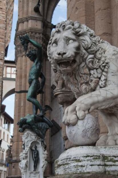 Estatuas en la Logia de la plaza de la Señoría de Florencia.