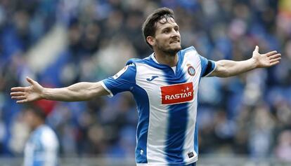 Piatti celebra el segon gol de l'Espanyol davant del Granada.