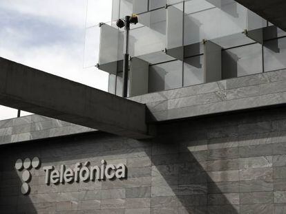 Telefónica y UGT acuerdan una subida salarial del 7,6% en Movistar+