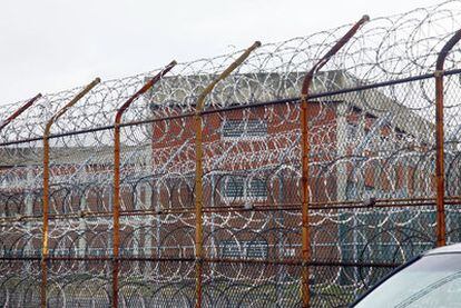 Uno de los pabellones para presos de la cárcel de Rikers Island, situada en una isla del río East, en Nueva York.