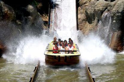 Las cataratas del Iguazú, en el parque Isla Mágica (Sevilla).