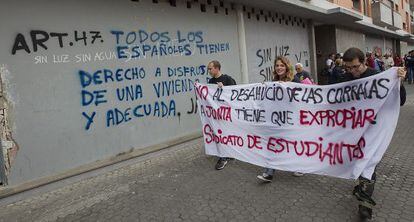 Manifestación en apoyo a los vecinos de la corrala La Utopía, en mayo.