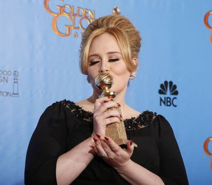 La cantante Adele se lleva el galardón a la mejor canción original por 'Skyfall', banda sonora de la película del mismo nombre.