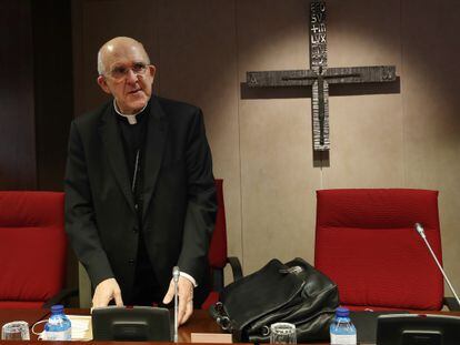 El cardenal Carlos Osoro, arzobispo de Madrid y vicepresidente de la Conferencia Episcopal, durante la asamblea plenaria de los obispos, el 25 de abril.
