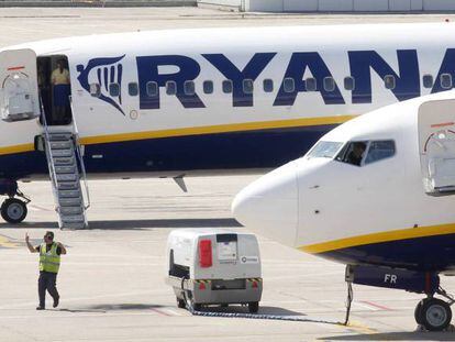 Aviones de Ryanair, en imagen de archivo, en el aeropuerto de Gerona.