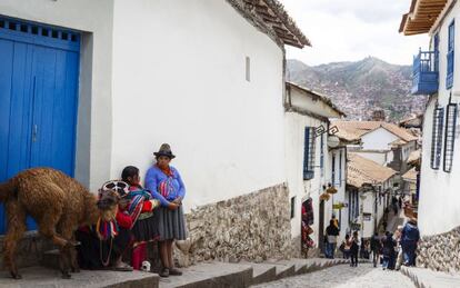 Una calle del barrio de San Blas, en Cuzco (Perú).