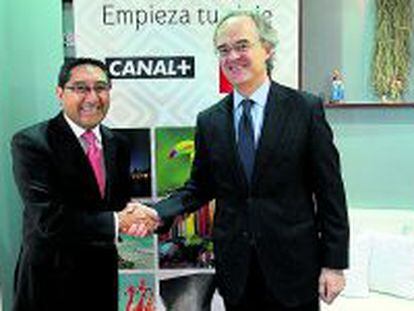 El presidente de Mexico Travel Channel, Juan Vergara, y el consejero delegado de Prisa TV, Pedro Garc&iacute;a Guill&eacute;n. 