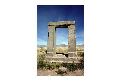 La puerta de la luna en el sitio arqueológico de Tihuanaco, en Bolivia. Los habitantes de este sitio fueron una de las civilizaciones pre-incas más importantes.
