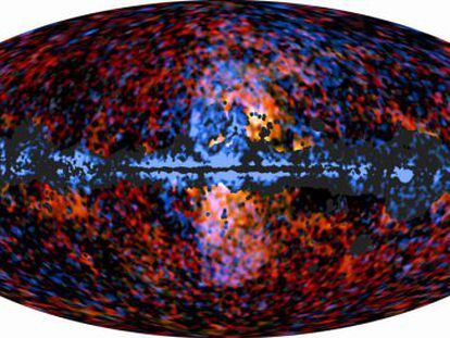 La neblina de microondas en la regi&oacute;n central de la V&iacute;a L&aacute;ctea detectada por el observatorio espacial &#039;Planck&#039;.