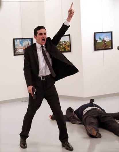 'Un asesinato en Turquía', fotografía ganadora del World Press Photo 2017.