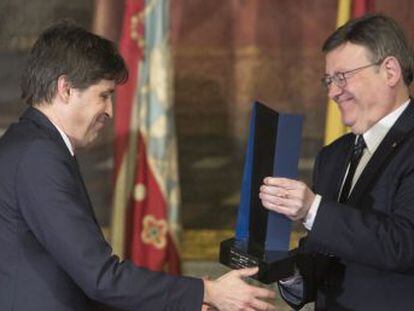 El presidente de Societat Civil Catalana ha recogido el Premio Convivencia de la Fundación Broseta