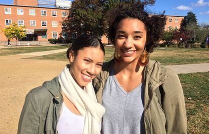 Houston Griffin y Kira Porter, estudiantes de 18 a&ntilde;os de biolog&iacute;a y marketing en Howard