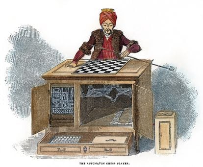 El "Turco" del ajedrecista Wolfgang von Kempelen, un autómata que simulaba jugar al ajedrez, creado hacia 1770.