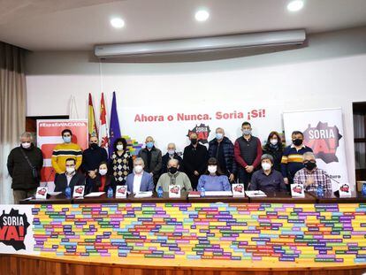 Miembros de Soria Yal la semana pasada, durante un acto en el que anunciaron que se presentarían a las elecciones.