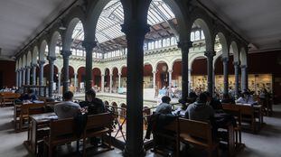 Estudiantes en la Escuela de Minas de la Universidad Politécnica de Madrid.