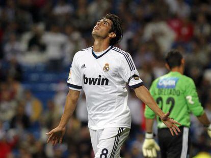Kaká celebra uno de sus goles al Millonarios en el Trofeo Santiago Bernabéu.