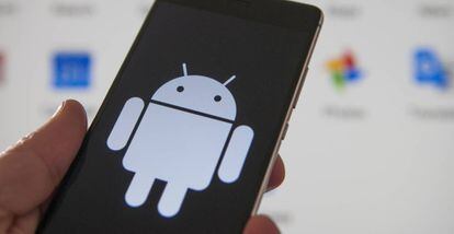 El logo de Android en un móvil Huawei.